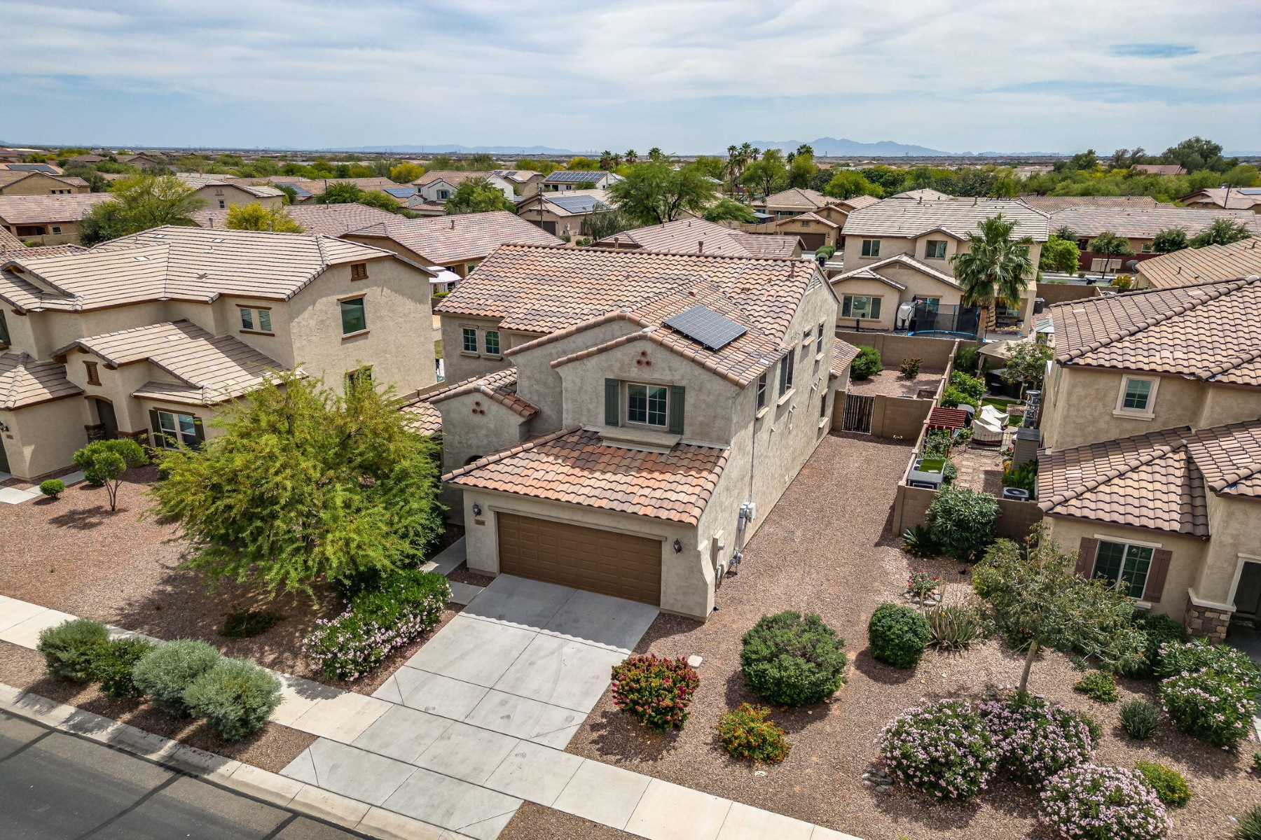  17543 W Buckhorn Trail  Surprise, AZ - 物件實景