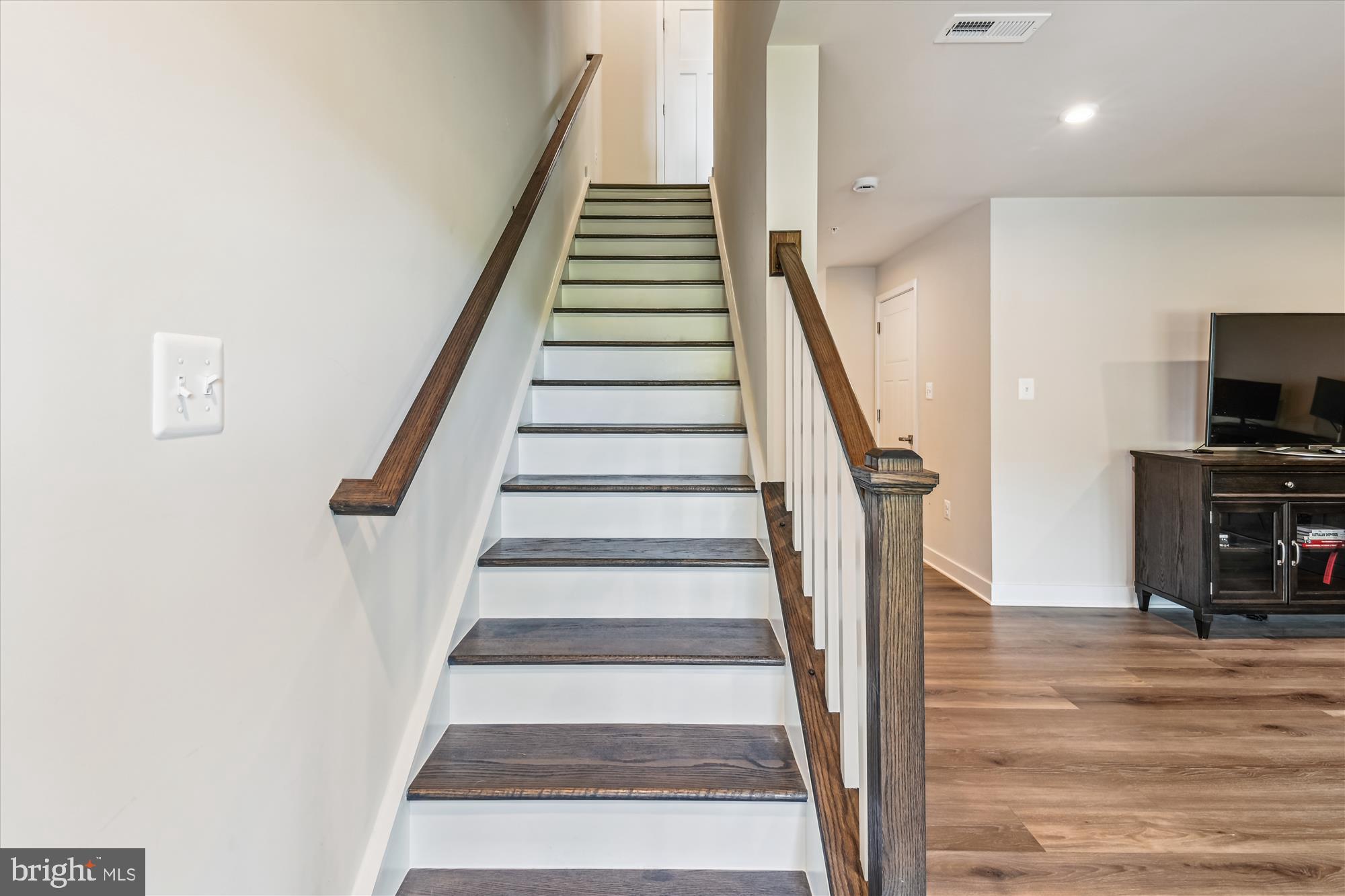 Pasadena, Maryland, 21122, United States, 3 Bedrooms Bedrooms, ,3 BathroomsBathrooms,Residential,For Sale,1982295