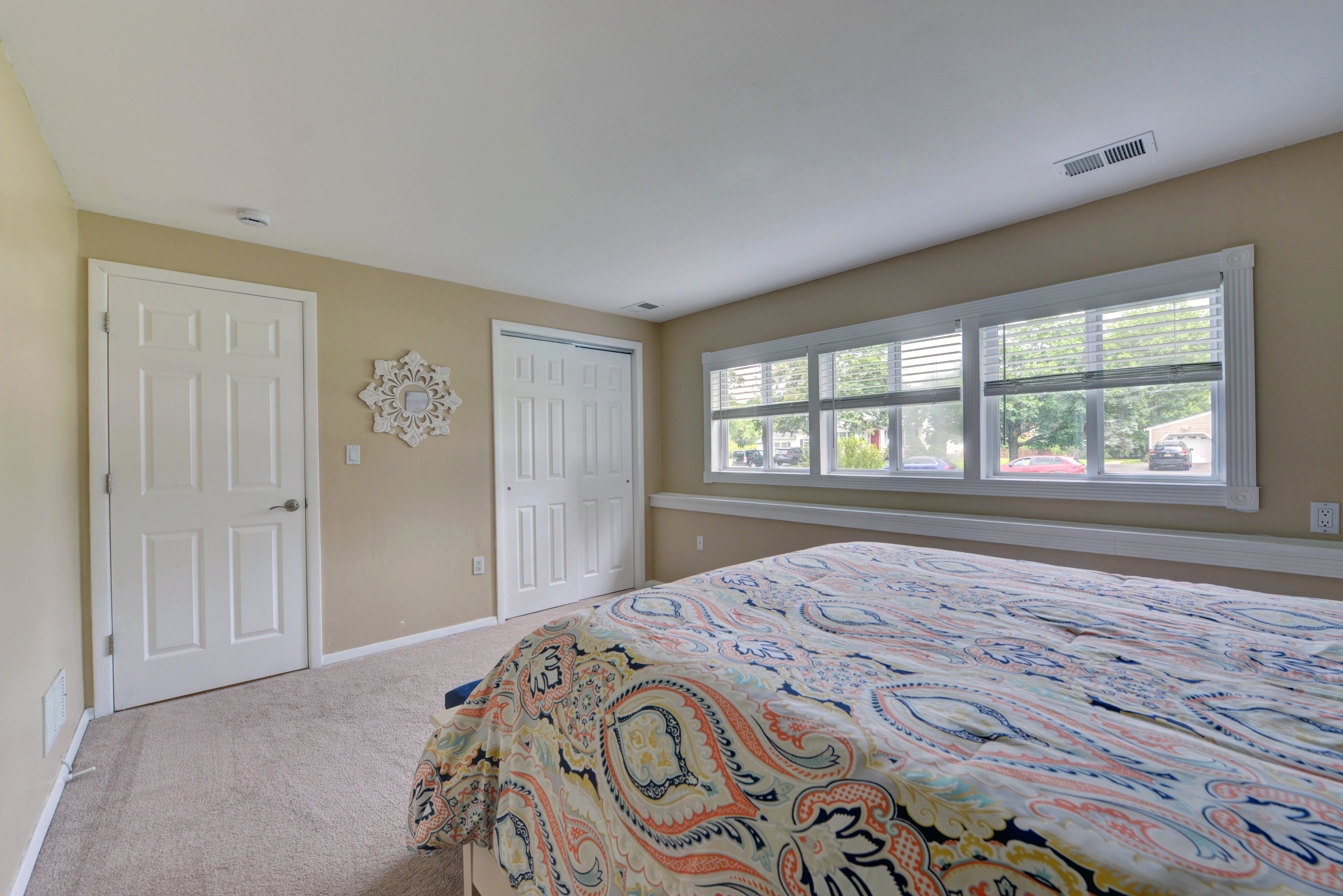 Pequannock, New Jersey, 07440, United States, 3 Bedrooms Bedrooms, ,3 BathroomsBathrooms,Residential,For Sale,1944939