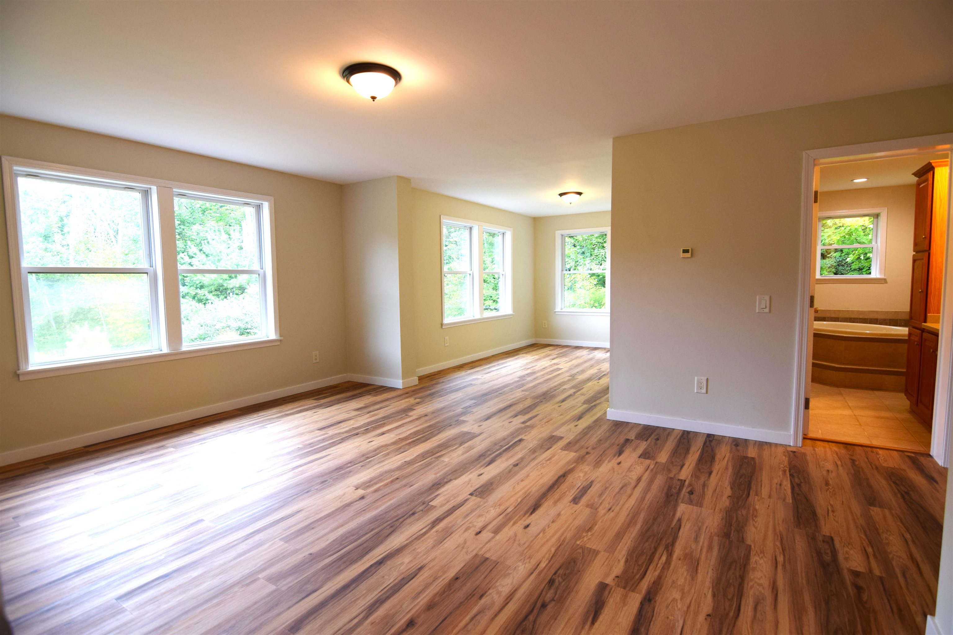 Sunapee, New Hampshire, 03782, United States, 2 Bedrooms Bedrooms, ,3 BathroomsBathrooms,Residential,For Sale,1932785
