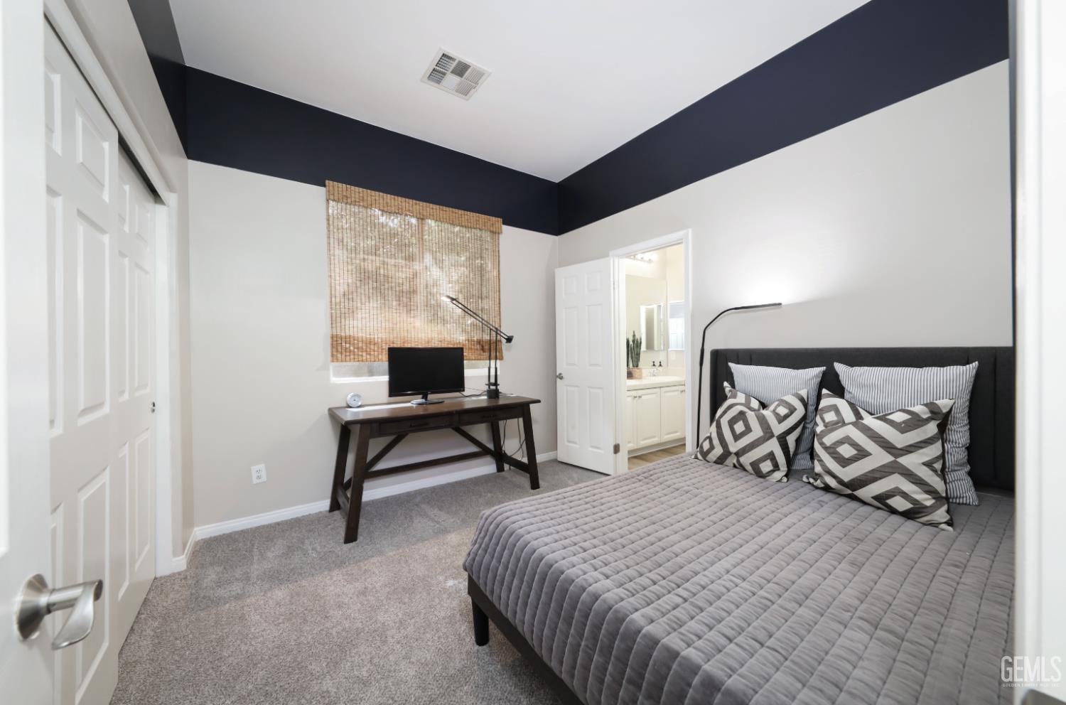 Bakersfield, California, 93312, United States, 3 Bedrooms Bedrooms, ,2 BathroomsBathrooms,Residential,For Sale,1987414