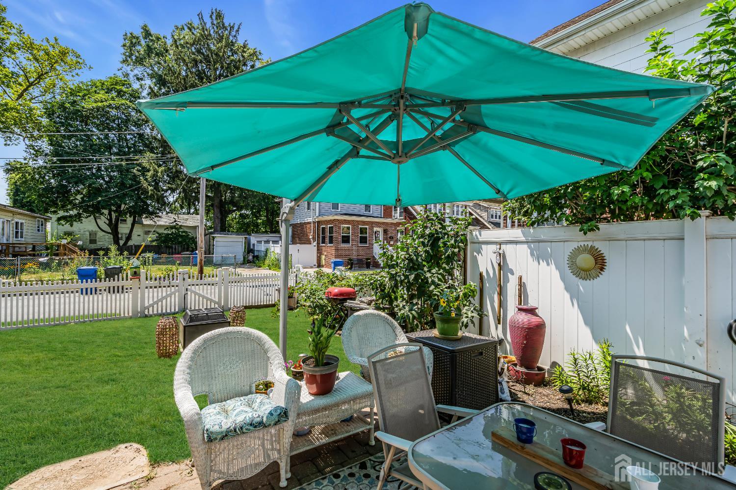 Woodbridge Proper, New Jersey, 07095, United States, 5 Bedrooms Bedrooms, ,2 BathroomsBathrooms,Residential,For Sale,1906051