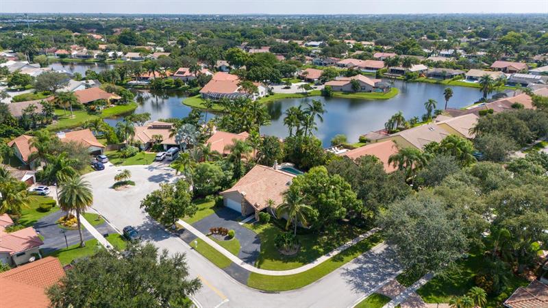Plantation, Florida, 33322, United States, 4 Bedrooms Bedrooms, ,2 BathroomsBathrooms,Residential,For Sale,1925326
