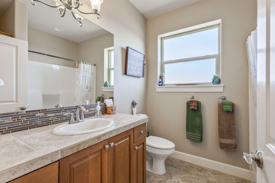 Prineville, Oregon, 97754, United States, 3 Bedrooms Bedrooms, ,3 BathroomsBathrooms,Residential,For Sale,1804823