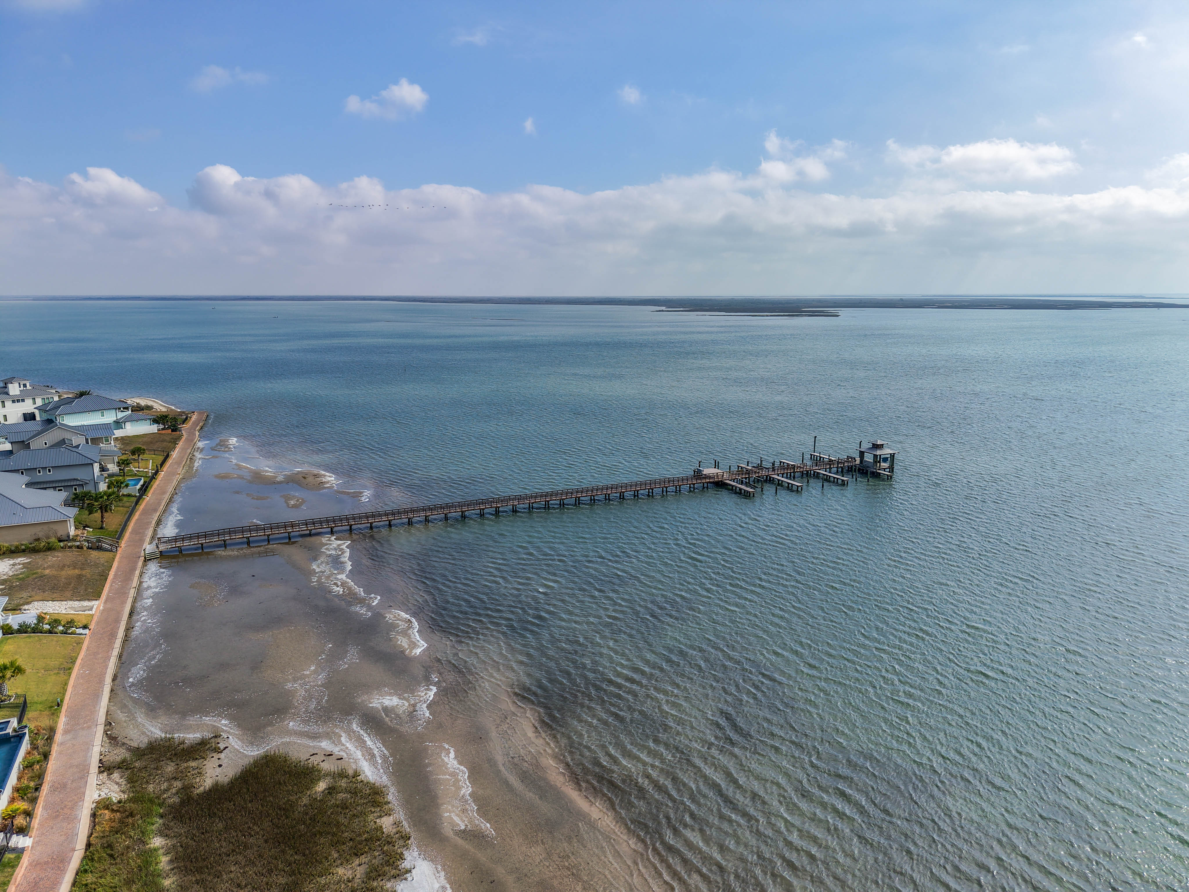  Relaxing 4BR Waterfront Condo - 物件實景