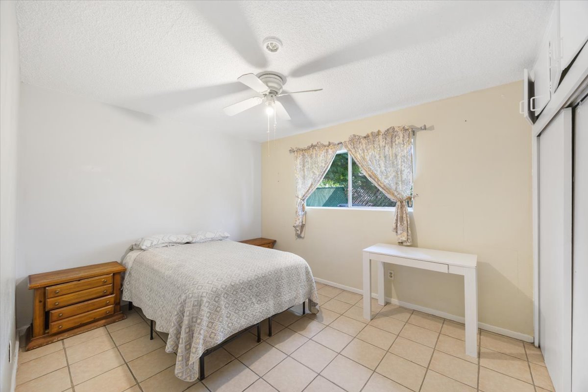 San Jacinto, California, 92583, United States, 6 Bedrooms Bedrooms, ,4 BathroomsBathrooms,Residential,For Sale,1977505