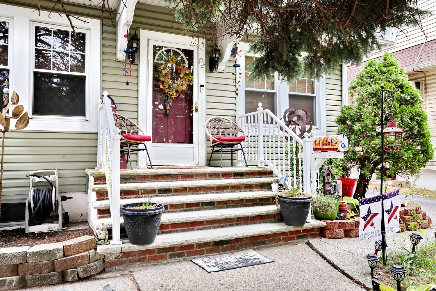 Clifton, New Jersey, 07011, United States, 2 Bedrooms Bedrooms, ,2 BathroomsBathrooms,Residential,For Sale,1975709