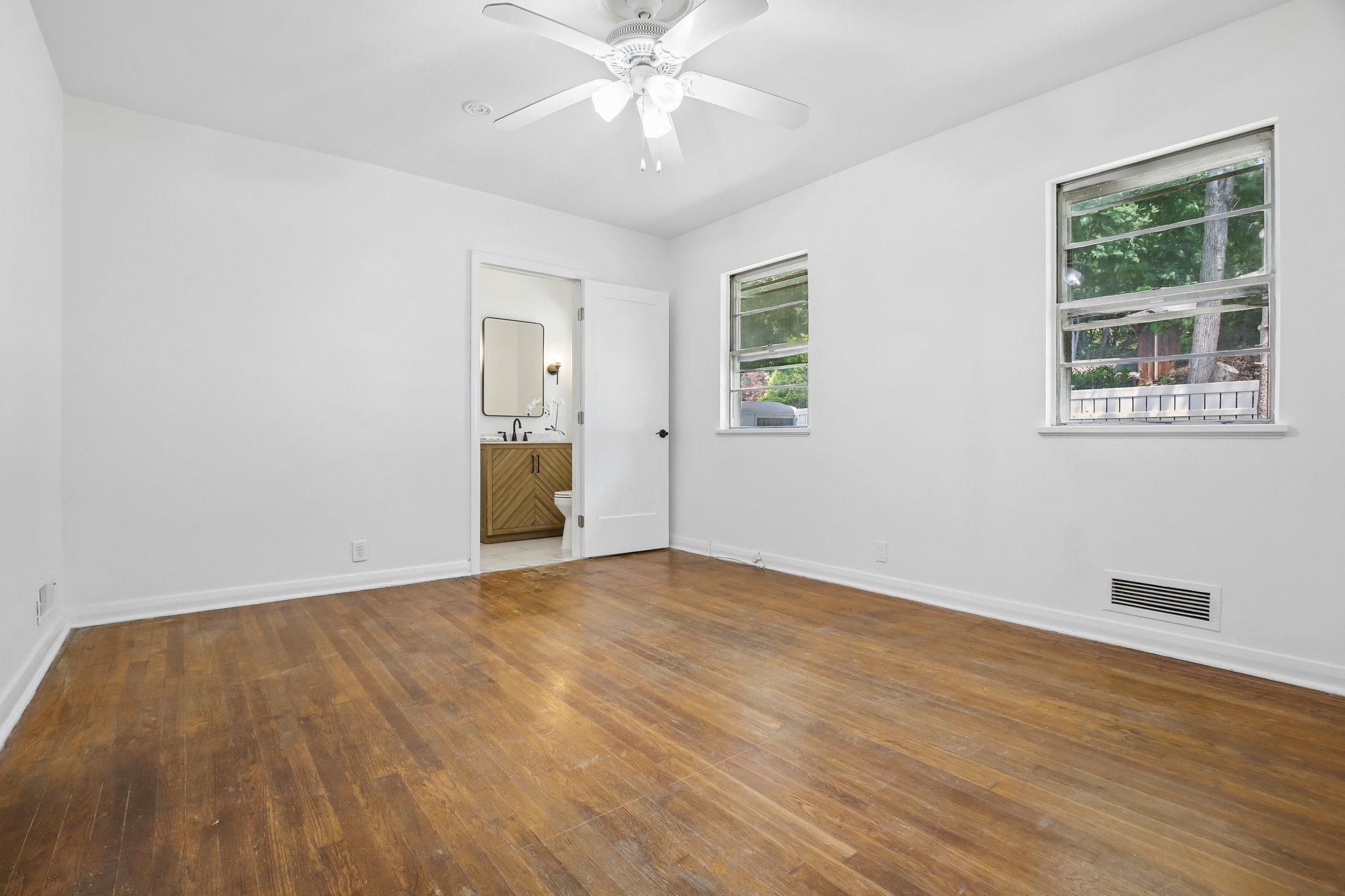  19 & 21 Lakeland Drive, Hopatcong, NJ 07843 - 物件實景