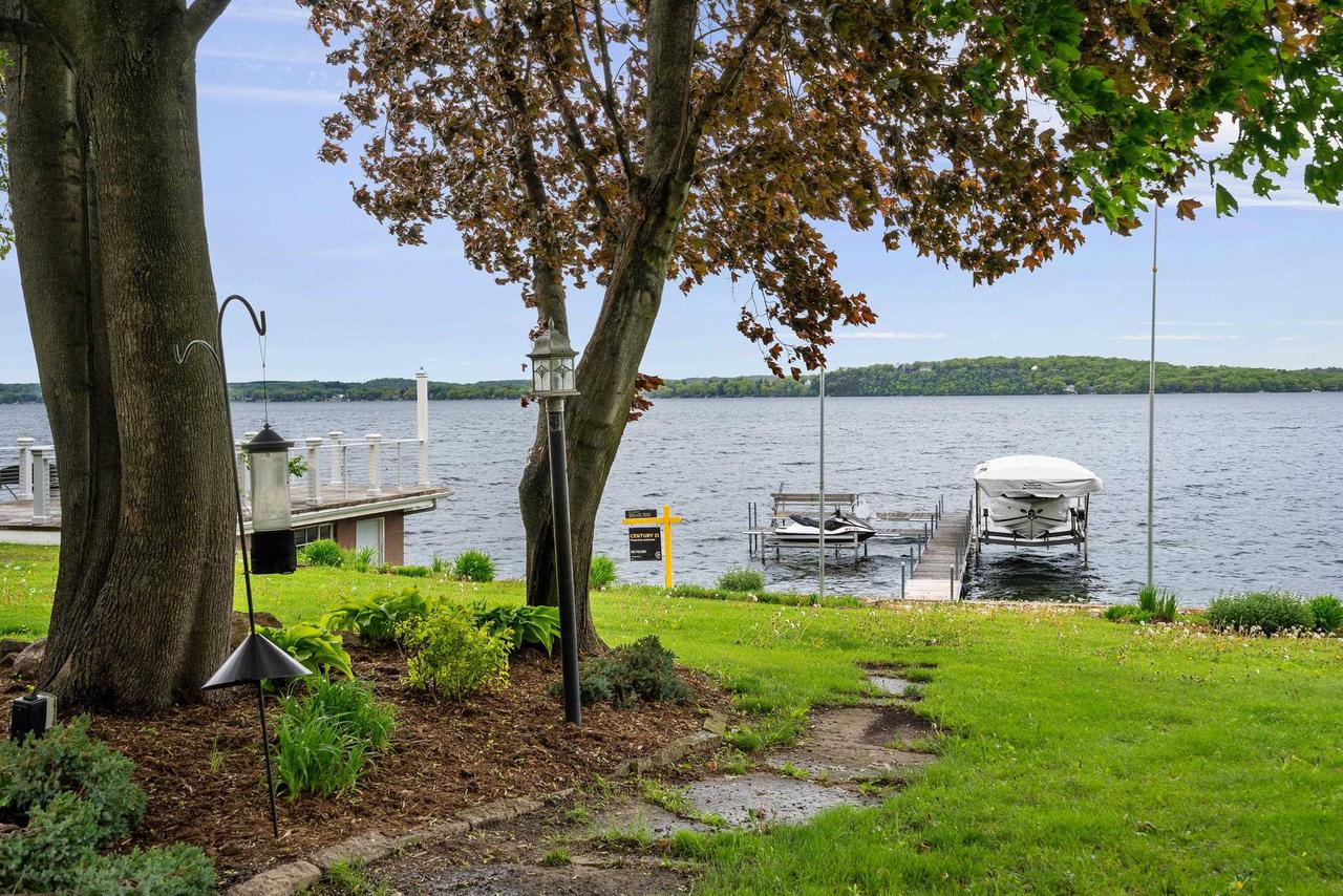 Markesan, Wisconsin, 53946, United States, 5 Bedrooms Bedrooms, ,4 BathroomsBathrooms,Residential,For Sale,2023665