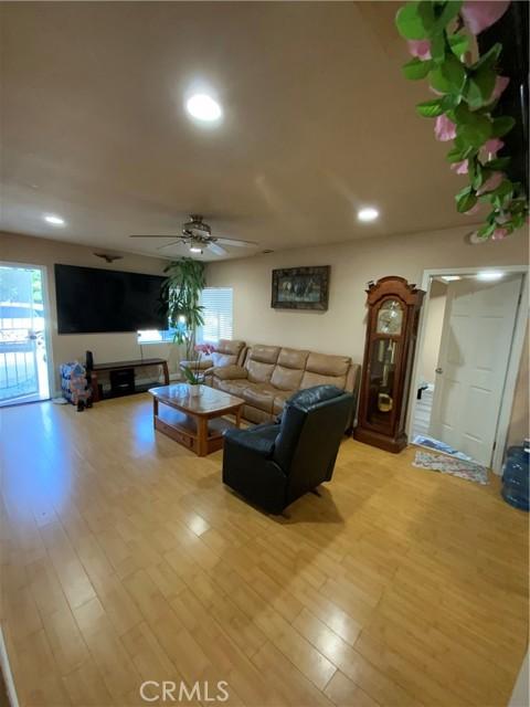 El Monte, California, 91732, United States, 3 Bedrooms Bedrooms, ,1 BathroomBathrooms,Residential,For Sale,1928595