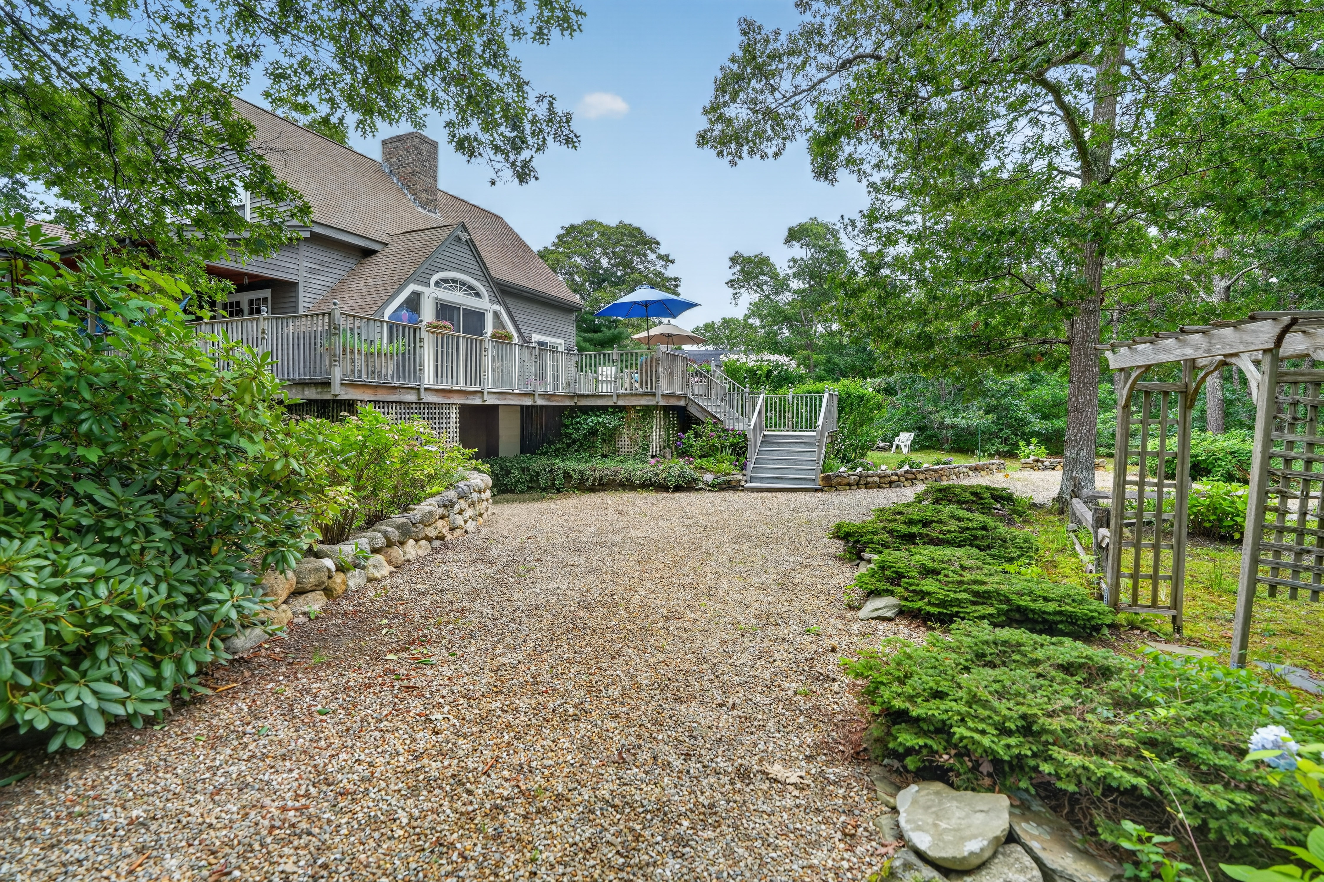  Charming 4-Bedroom Home on 0.88 Acres - 物件實景