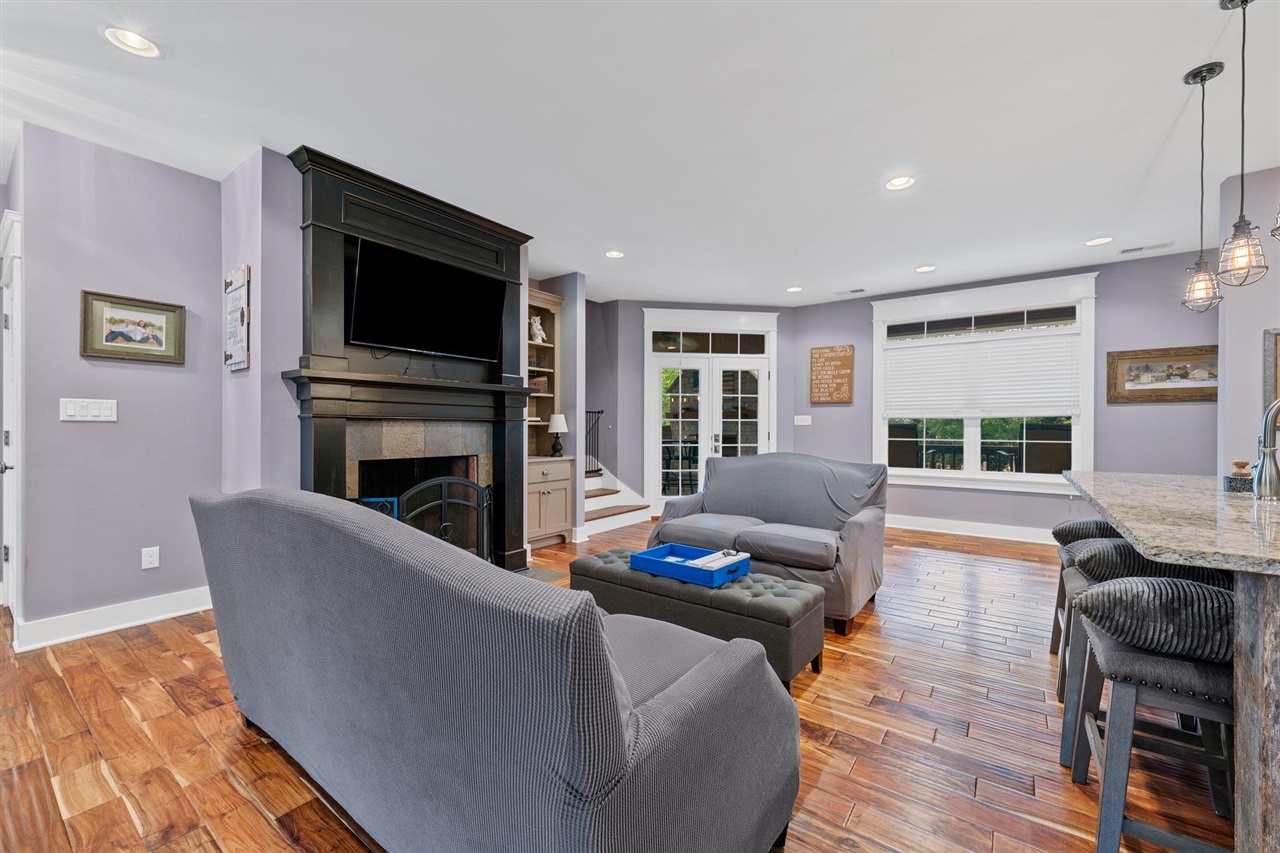 Franklin, Kentucky, 42134, United States, 6 Bedrooms Bedrooms, ,3 BathroomsBathrooms,Residential,For Sale,2002966