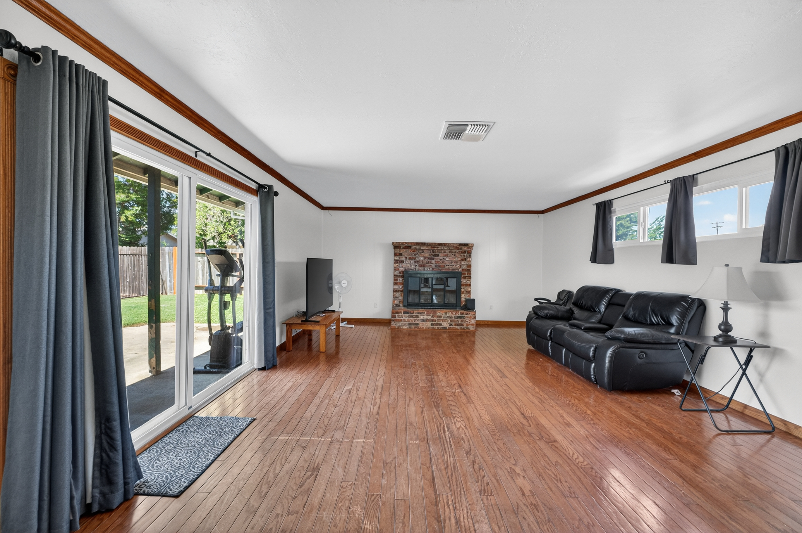  3581 Imperial Way, Sacramento, CA 95826 - 物件實景