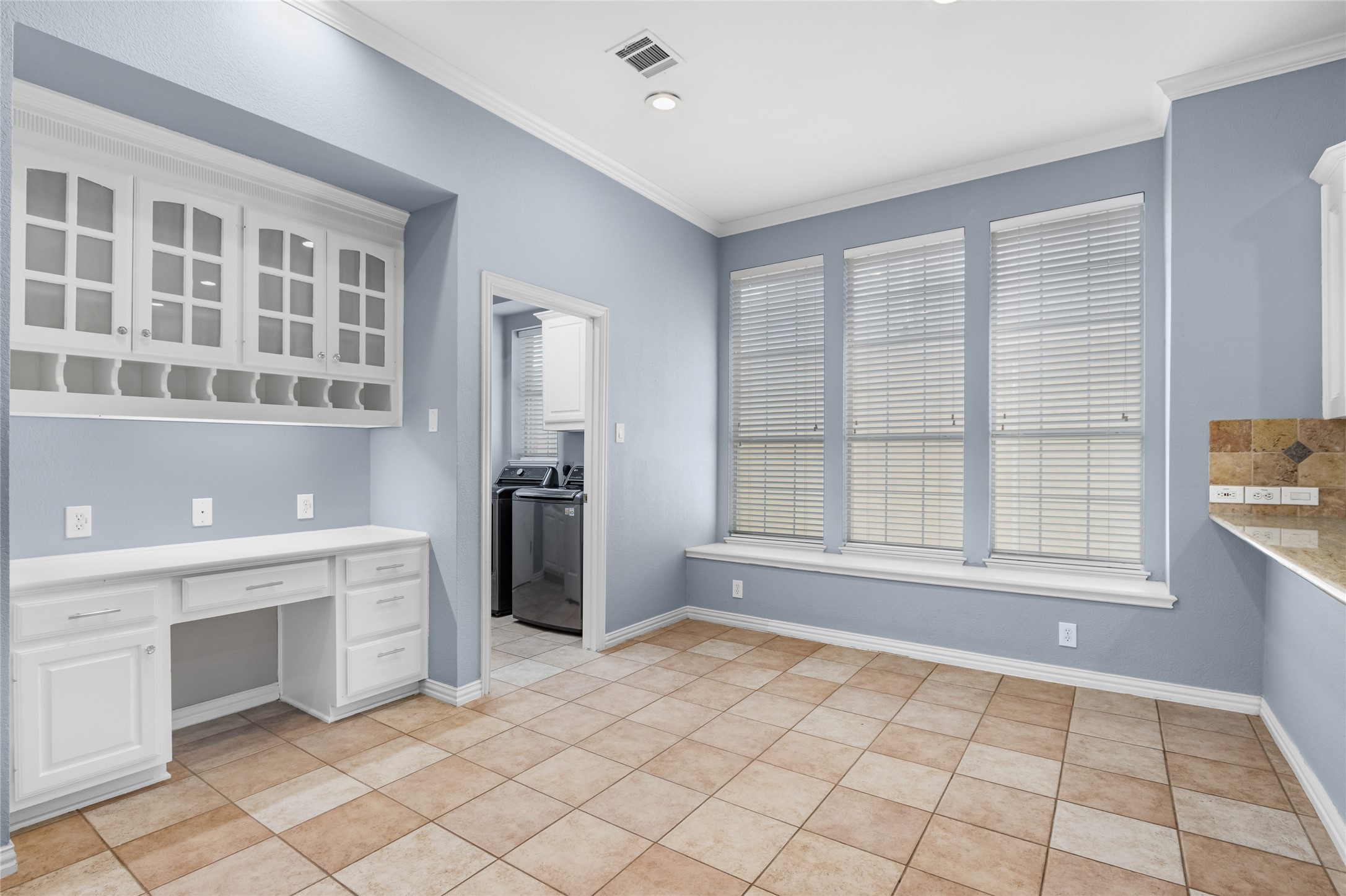 Plano, Texas, 75025, United States, 4 Bedrooms Bedrooms, ,4 BathroomsBathrooms,Residential,For Sale,1993481