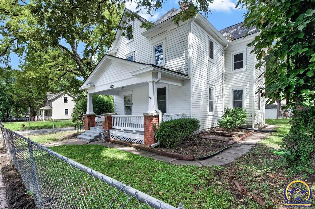 Macvicar Ave, Topeka, KS 66604 #1