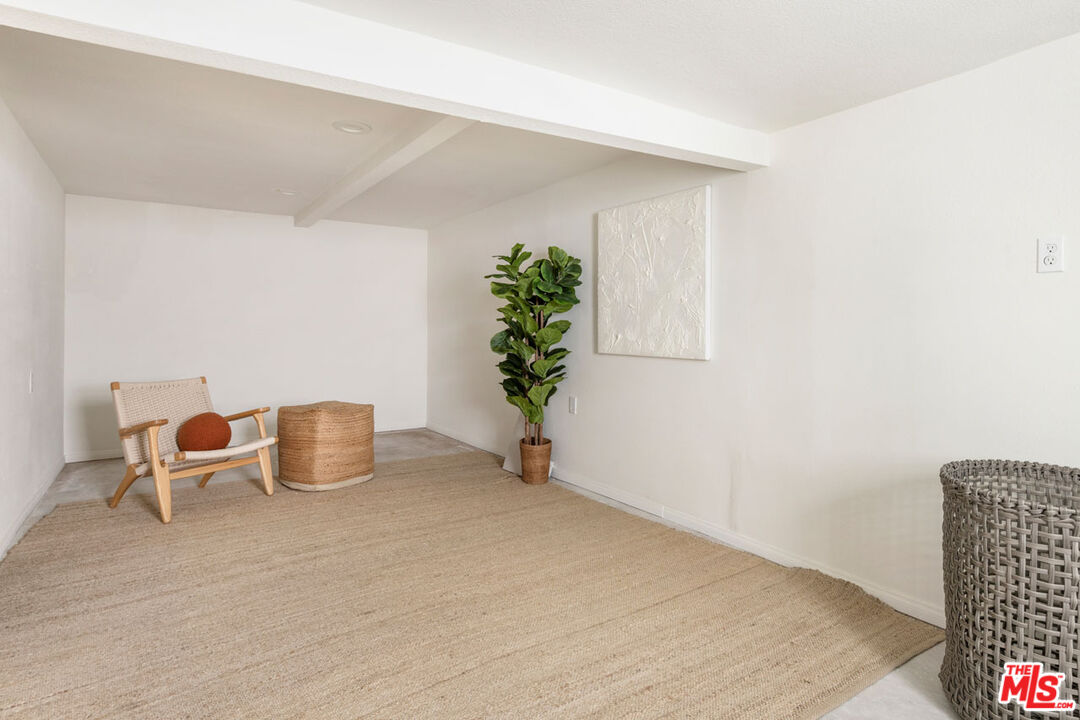 Los Angeles, California, 90042, United States, 1 Bedroom Bedrooms, ,2 BathroomsBathrooms,Residential,For Sale,1828163