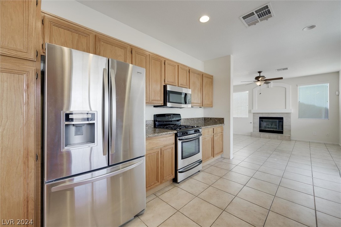 Henderson, Nevada, 89052, United States, 4 Bedrooms Bedrooms, ,2 BathroomsBathrooms,Residential,For Sale,1827915