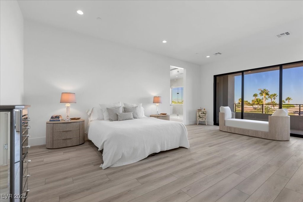 Las Vegas, Nevada, 89135, United States, 5 Bedrooms Bedrooms, ,6 BathroomsBathrooms,Residential,For Sale,1987610