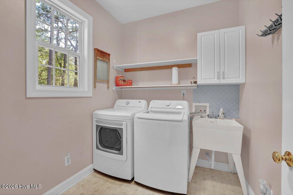 Hampstead, North Carolina, 28443, United States, 4 Bedrooms Bedrooms, ,4 BathroomsBathrooms,Residential,For Sale,2040091