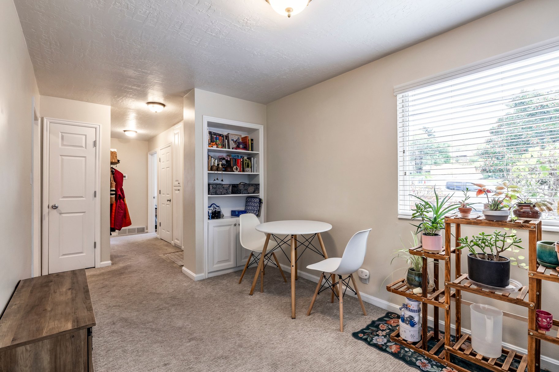  Charming home, flexible living options, rental income - 物件實景