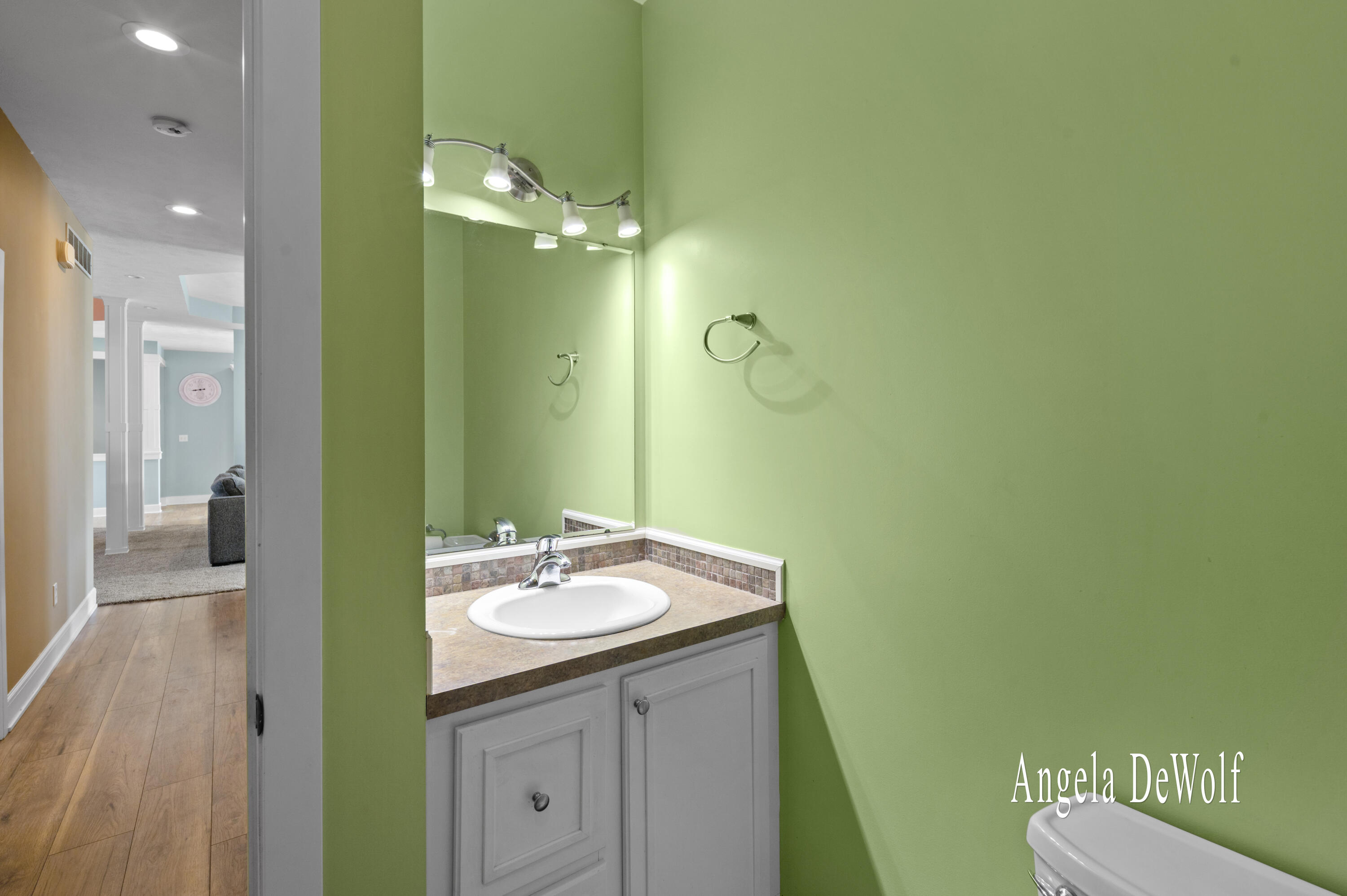 Hudsonville, Michigan, 49426, United States, 4 Bedrooms Bedrooms, ,3 BathroomsBathrooms,Residential,For Sale,1932787