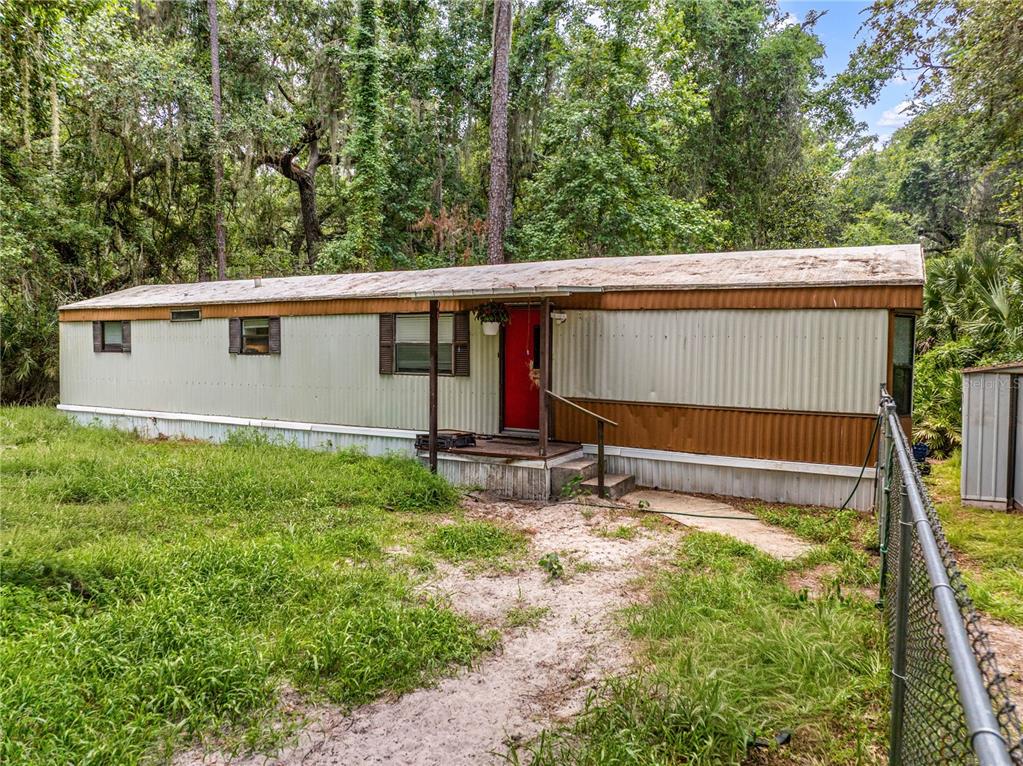 Cr 417 , Lake Panasoffkee, FL 33538