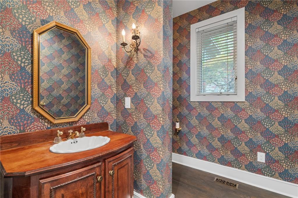 Jasper, Georgia, 30143, United States, 5 Bedrooms Bedrooms, ,4 BathroomsBathrooms,Residential,For Sale,1798318