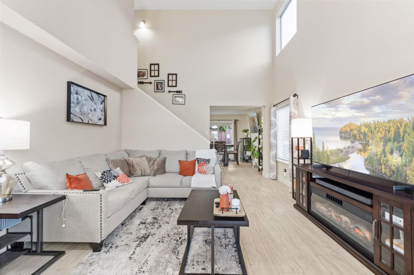 Gilroy, California, 95020, United States, 4 Bedrooms Bedrooms, ,3 BathroomsBathrooms,Residential,For Sale,1986301