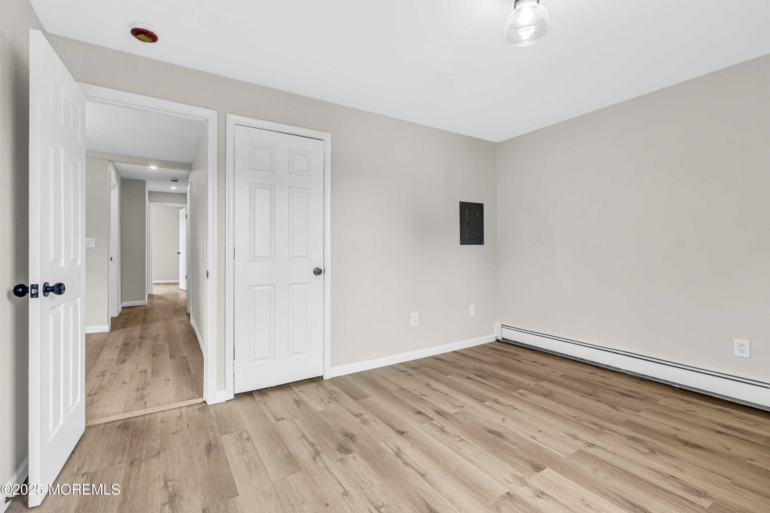 Keansburg, New Jersey, 07734, United States, ,Residential,For Sale,1976906