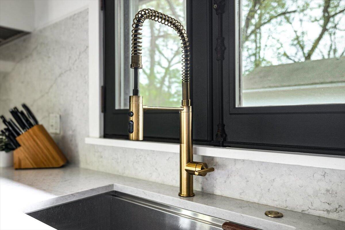 Michiana Shores, Indiana, 46360, United States, 5 Bedrooms Bedrooms, ,4 BathroomsBathrooms,Residential,For Sale,1949684