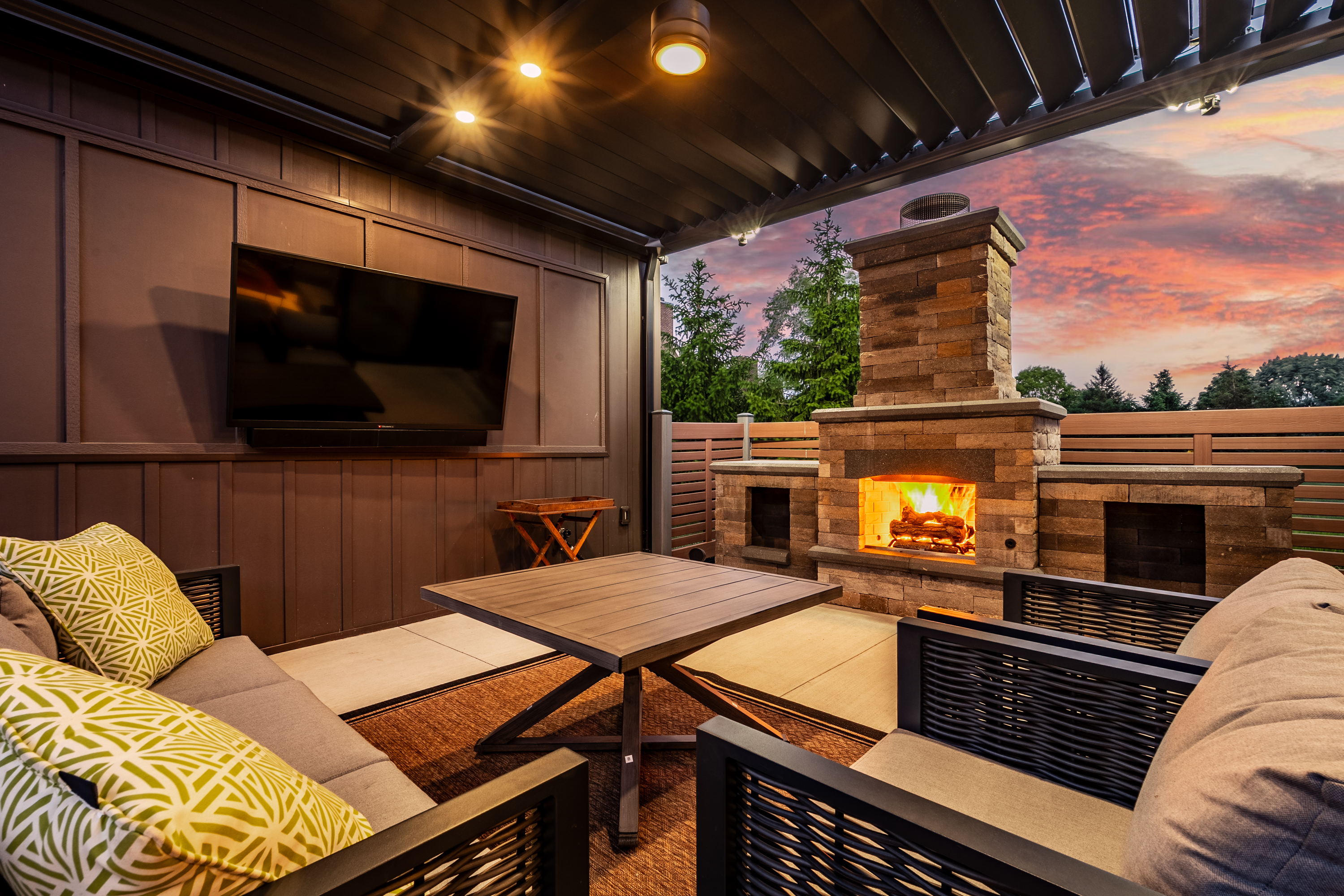  Exceptional West Carmel Home with Resort-Caliber Backyard - 物件實景