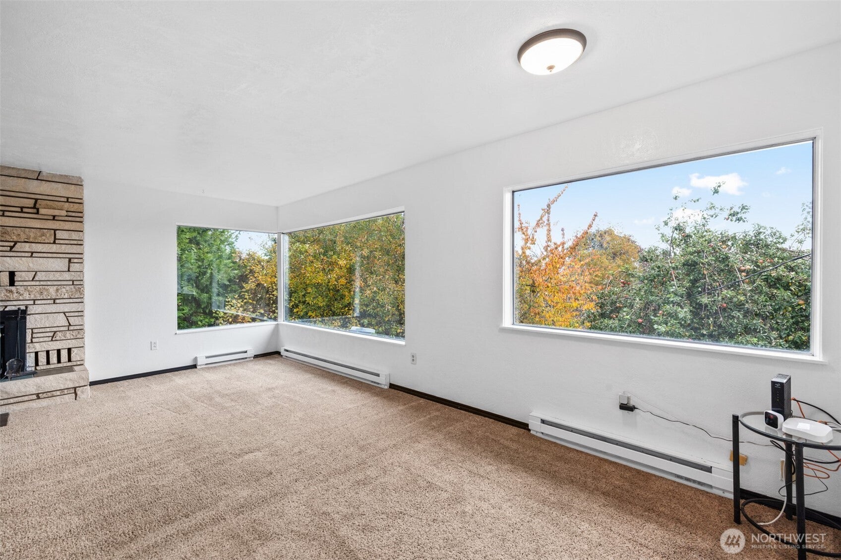 Port Angeles, Washington, 98362, United States, 3 Bedrooms Bedrooms, ,1 BathroomBathrooms,Residential,For Sale,1987084