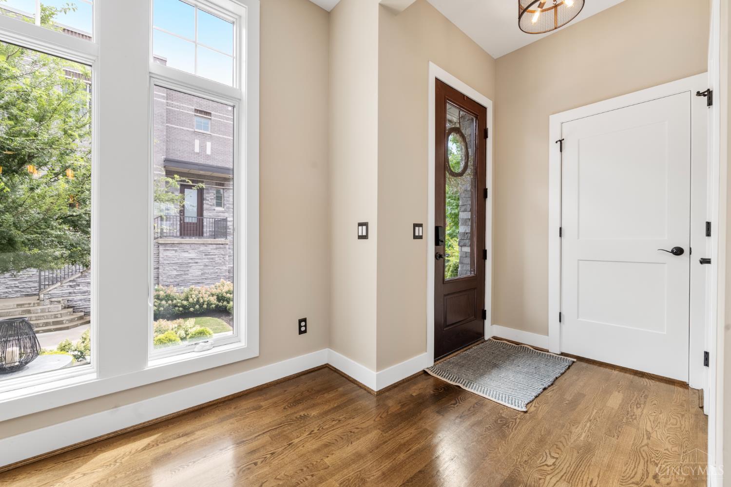 Cincinnati, Ohio, 45206, United States, 2 Bedrooms Bedrooms, ,3 BathroomsBathrooms,Residential,For Sale,1940319