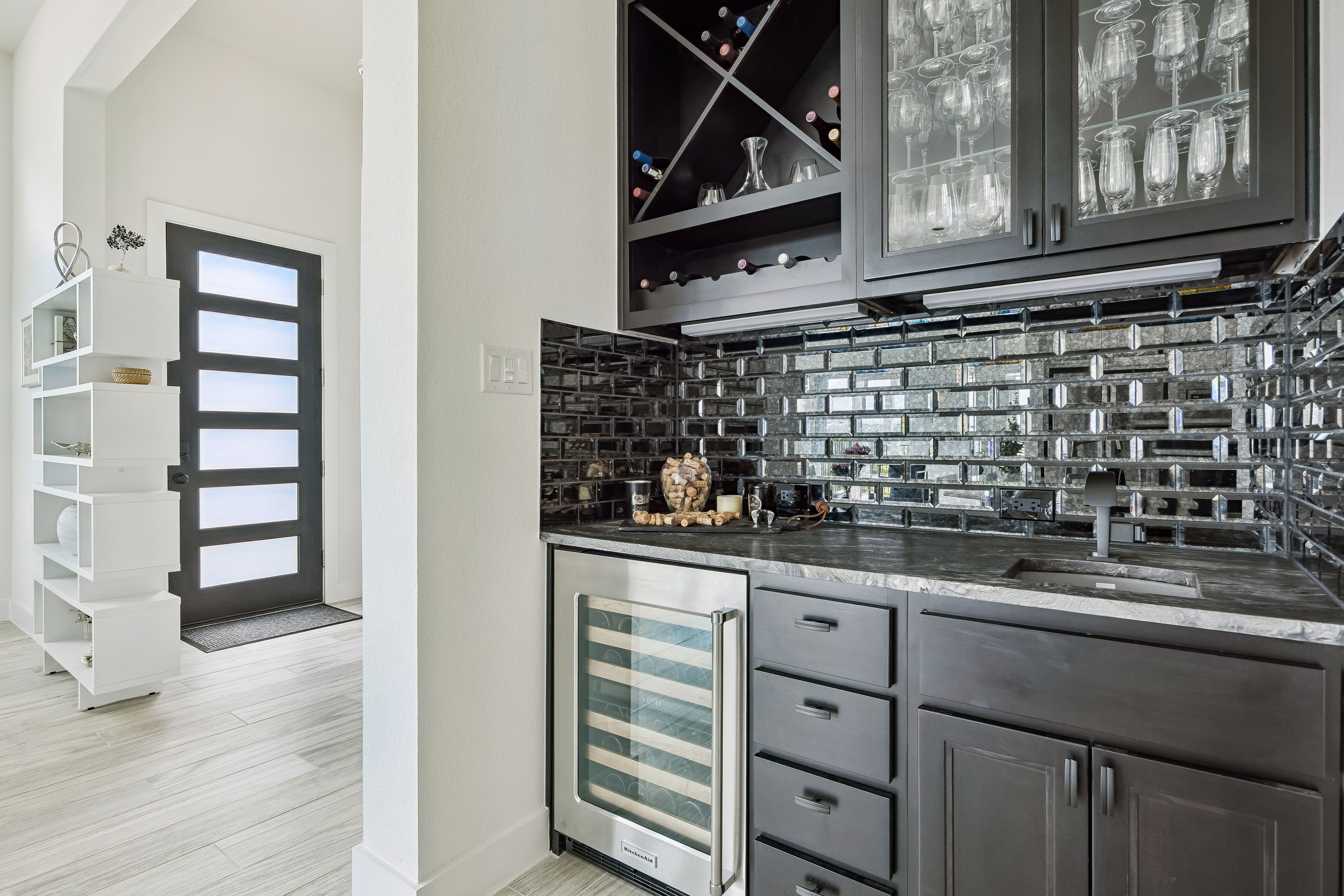  Hill Country Views Meet Modern Luxury in Gated Santa Rita Ranch - 物件實景