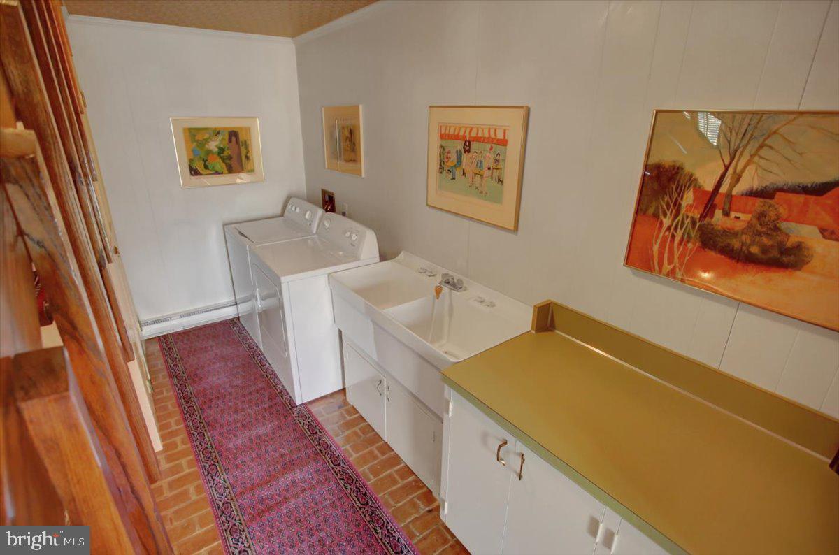 Waynesboro, Pennsylvania, 17268, United States, 4 Bedrooms Bedrooms, ,4 BathroomsBathrooms,Residential,For Sale,1731407