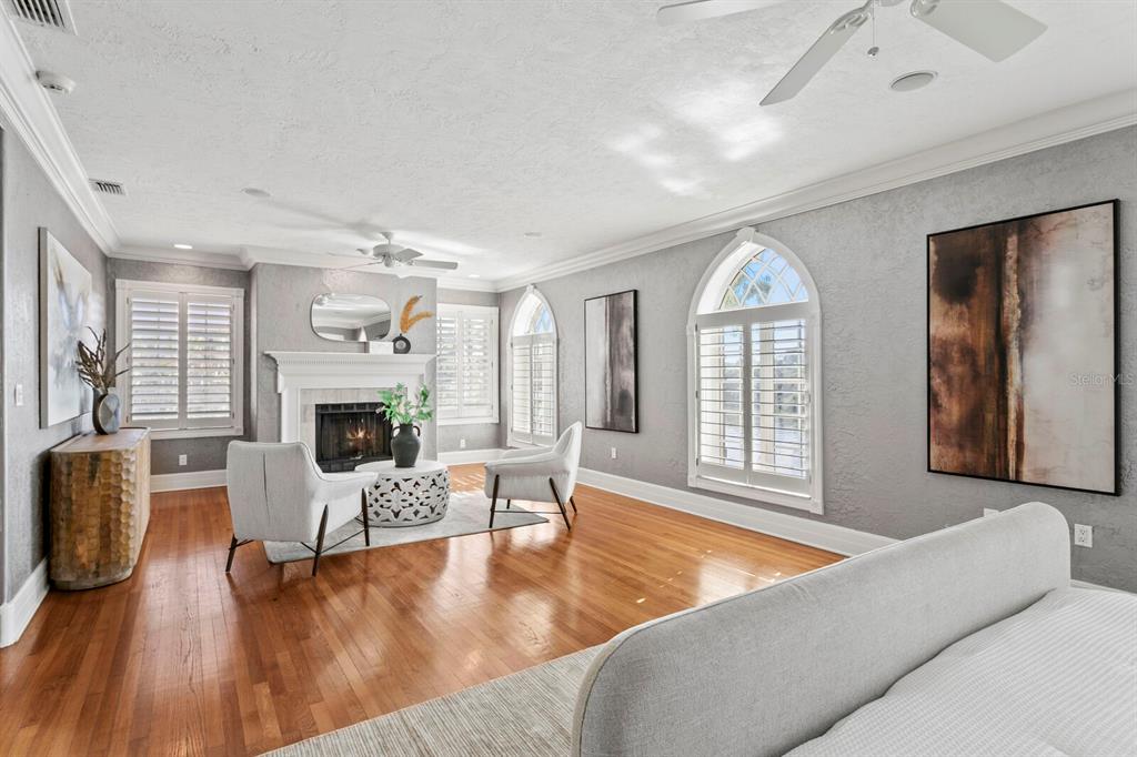 St Petersburg, Florida, 33704, United States, 4 Bedrooms Bedrooms, ,5 BathroomsBathrooms,Residential,For Sale,1794031