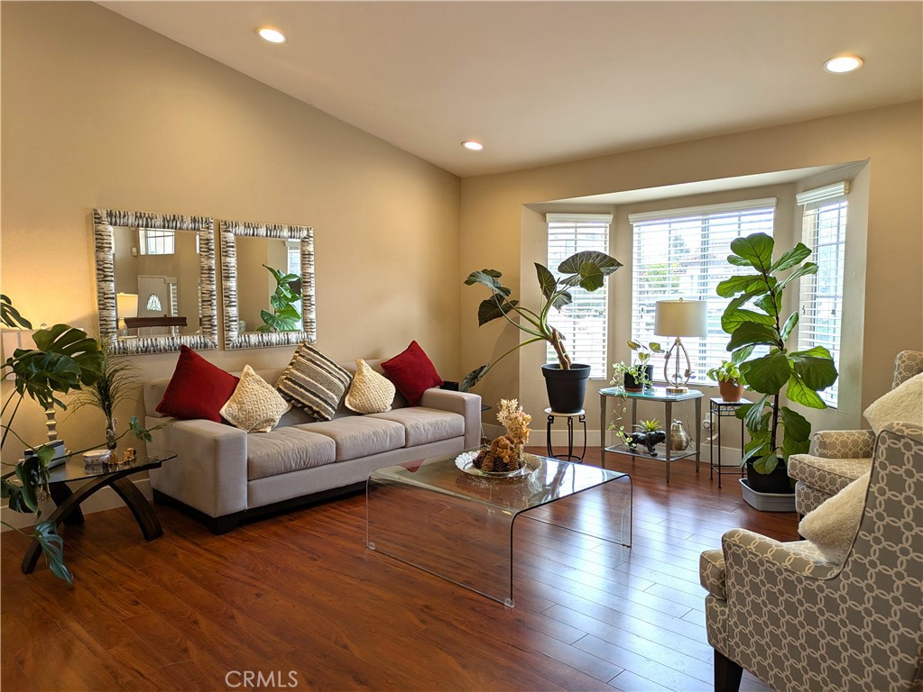 Walnut, California, 91789, United States, 4 Bedrooms Bedrooms, ,3 BathroomsBathrooms,Residential,For Sale,1978707