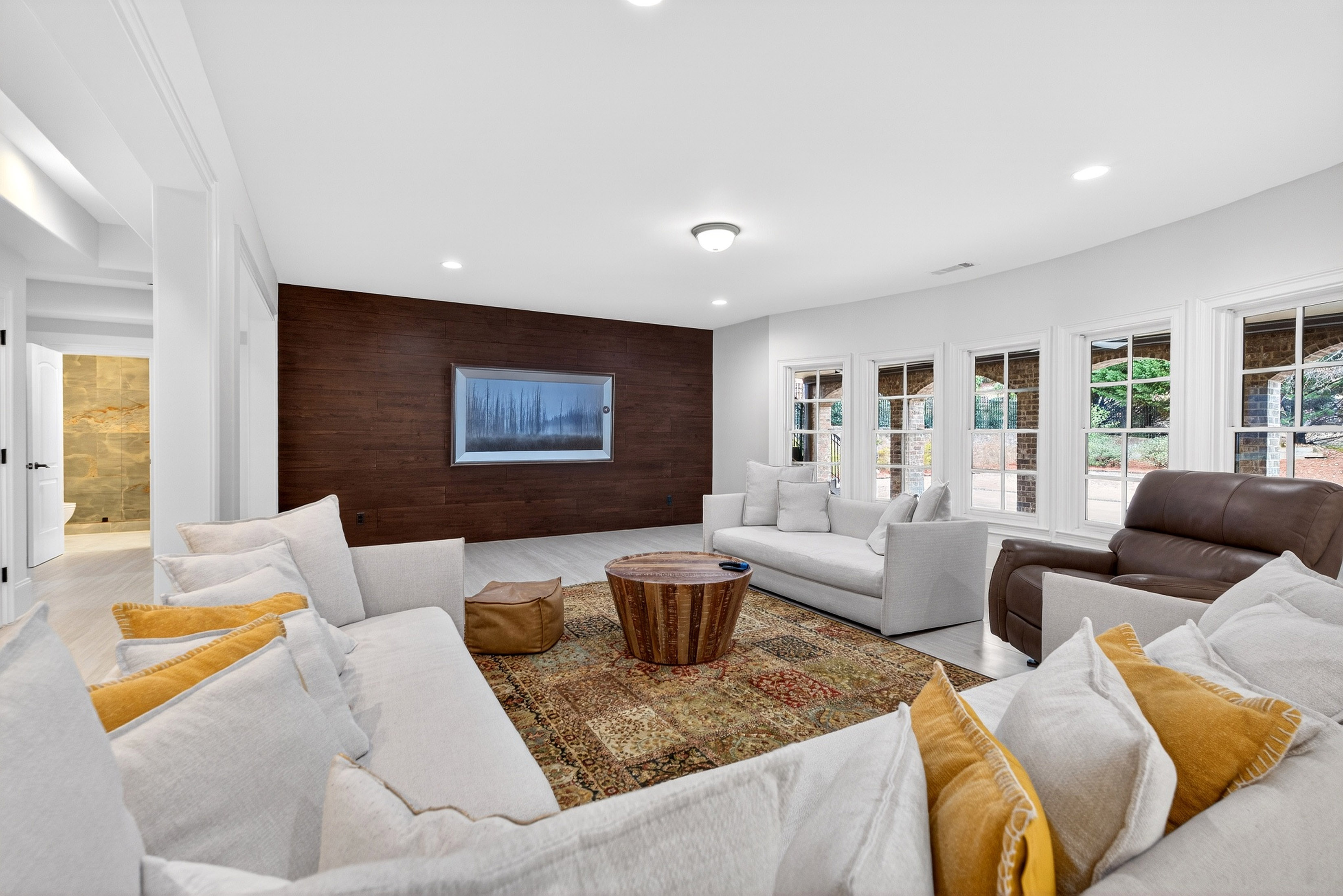  Elegant Home Offering Luxury, Functionality, and Privacy - 物件實景