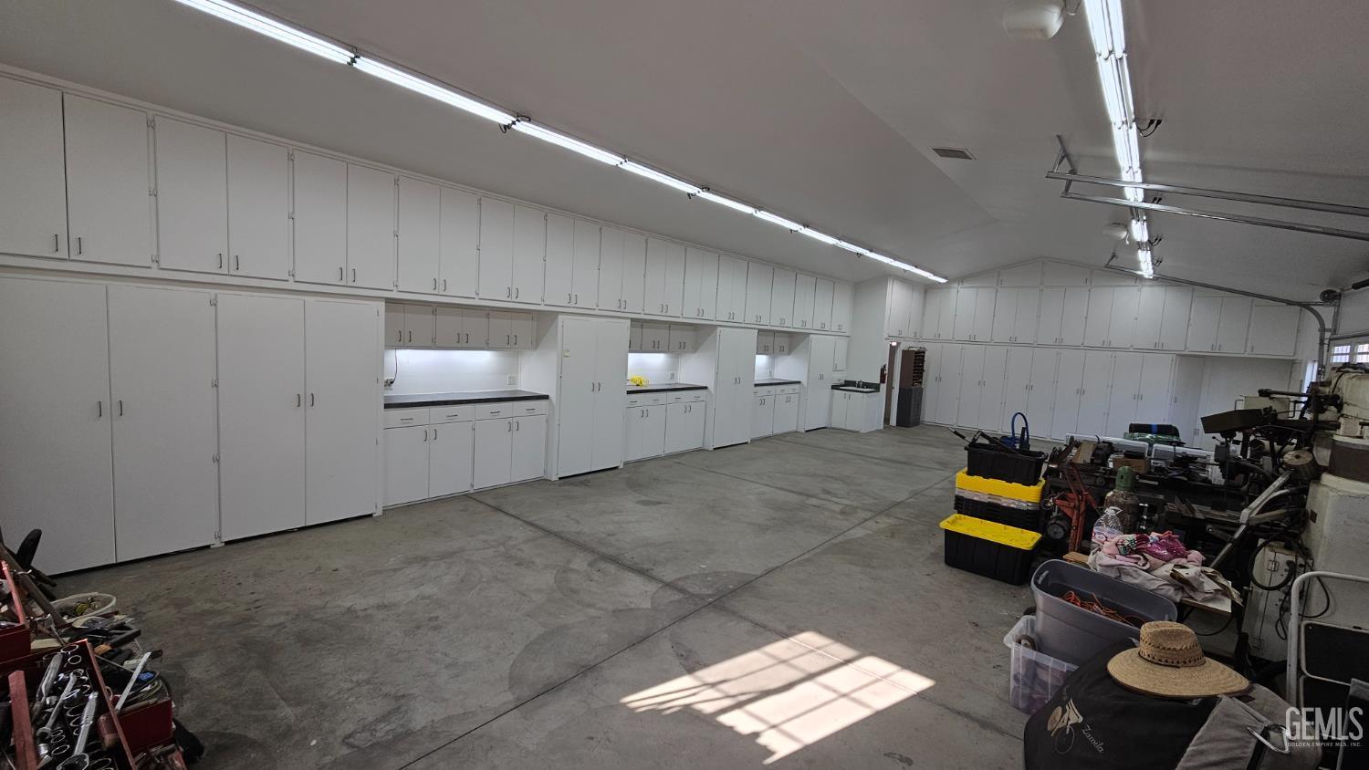 Bakersfield, California, 93312, United States, 4 Bedrooms Bedrooms, ,3 BathroomsBathrooms,Residential,For Sale,1940074
