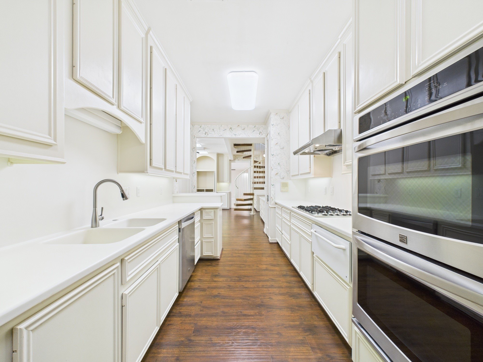 Houston, Texas, 77063, United States, 3 Bedrooms Bedrooms, ,3 BathroomsBathrooms,Residential,For Sale,1979528