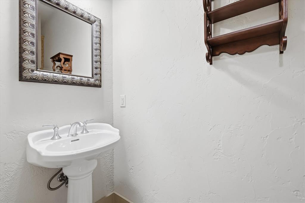Argyle, Texas, 76226, United States, 4 Bedrooms Bedrooms, ,3 BathroomsBathrooms,Residential,For Sale,2048970