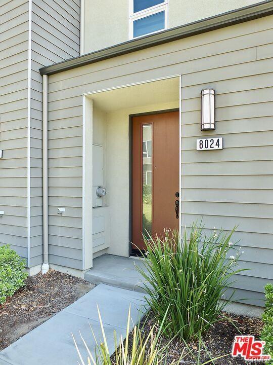 Downey, California, 90241, United States, 3 Bedrooms Bedrooms, ,3 BathroomsBathrooms,Residential,For Sale,1915130