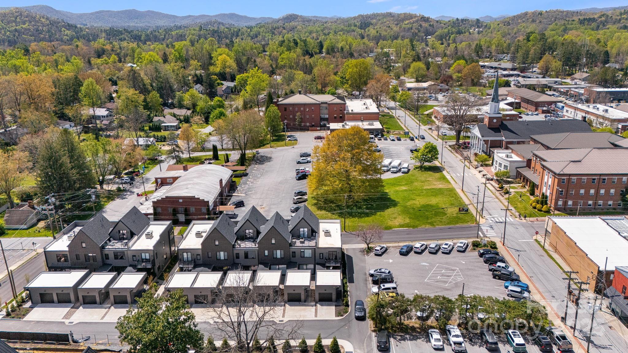 Brevard, North Carolina, 28712, United States, 2 Bedrooms Bedrooms, ,3 BathroomsBathrooms,Residential,For Sale,1778053