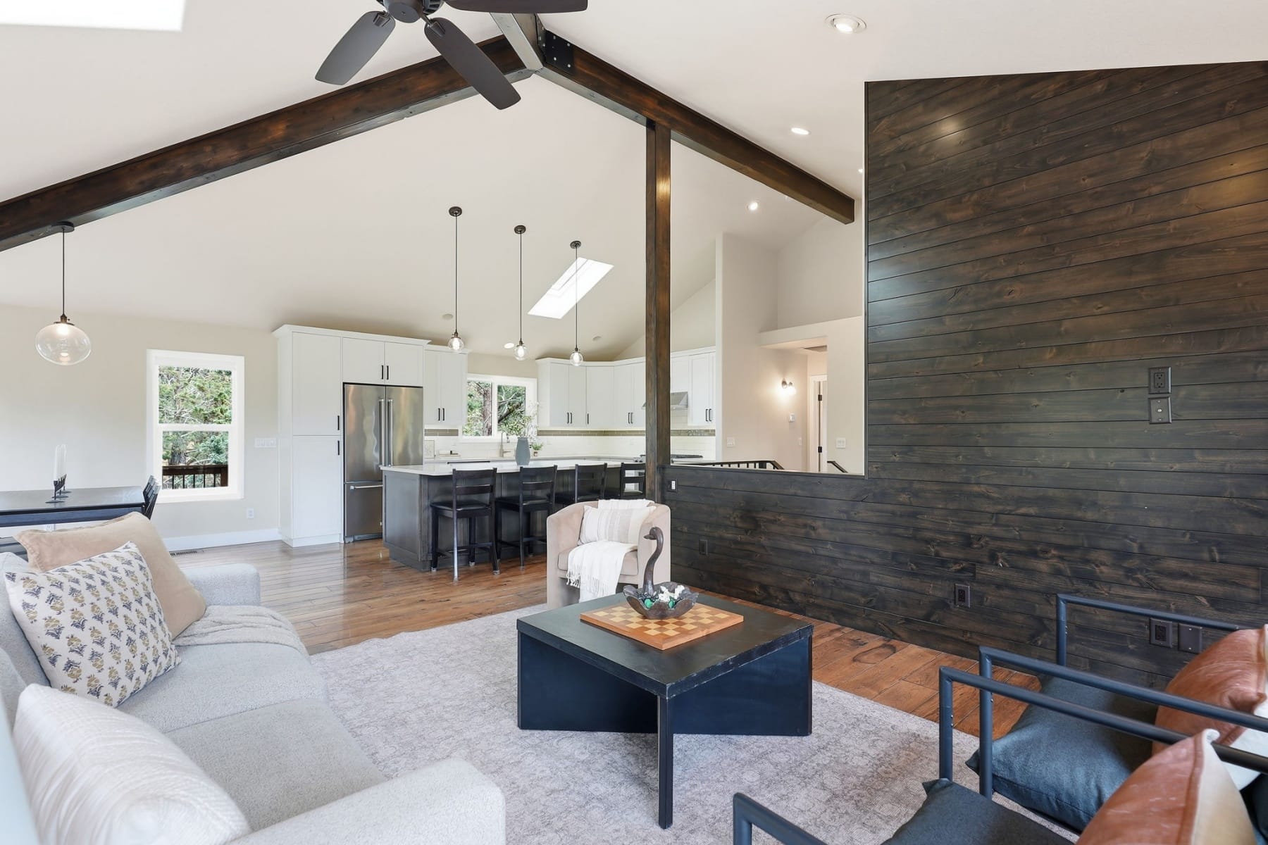  1960 NW Keenan Court Bend, OR 97703 - 物件實景