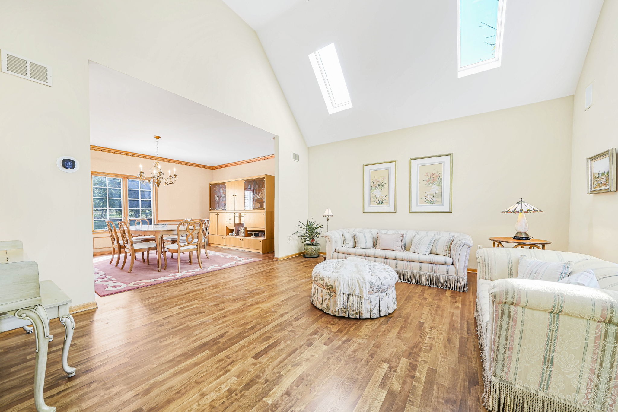 Towaco, New Jersey, 07045, United States, 4 Bedrooms Bedrooms, ,3 BathroomsBathrooms,Residential,For Sale,1980652