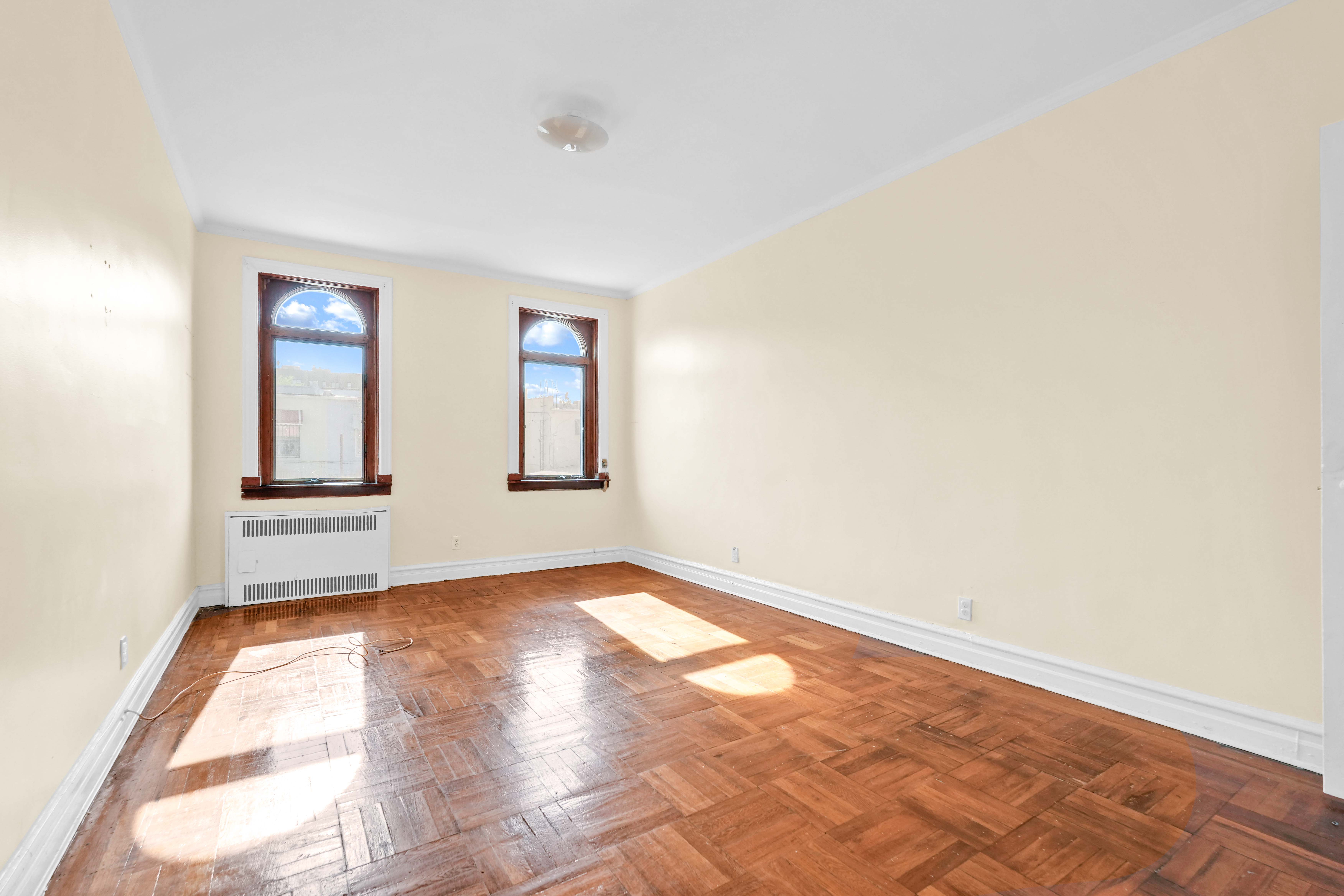  252 E 45th Street, Brooklyn, NY, 11203 - 物件實景