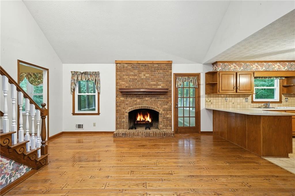Snellville, Georgia, 30078, United States, 7 Bedrooms Bedrooms, ,5 BathroomsBathrooms,Residential,For Sale,1919964