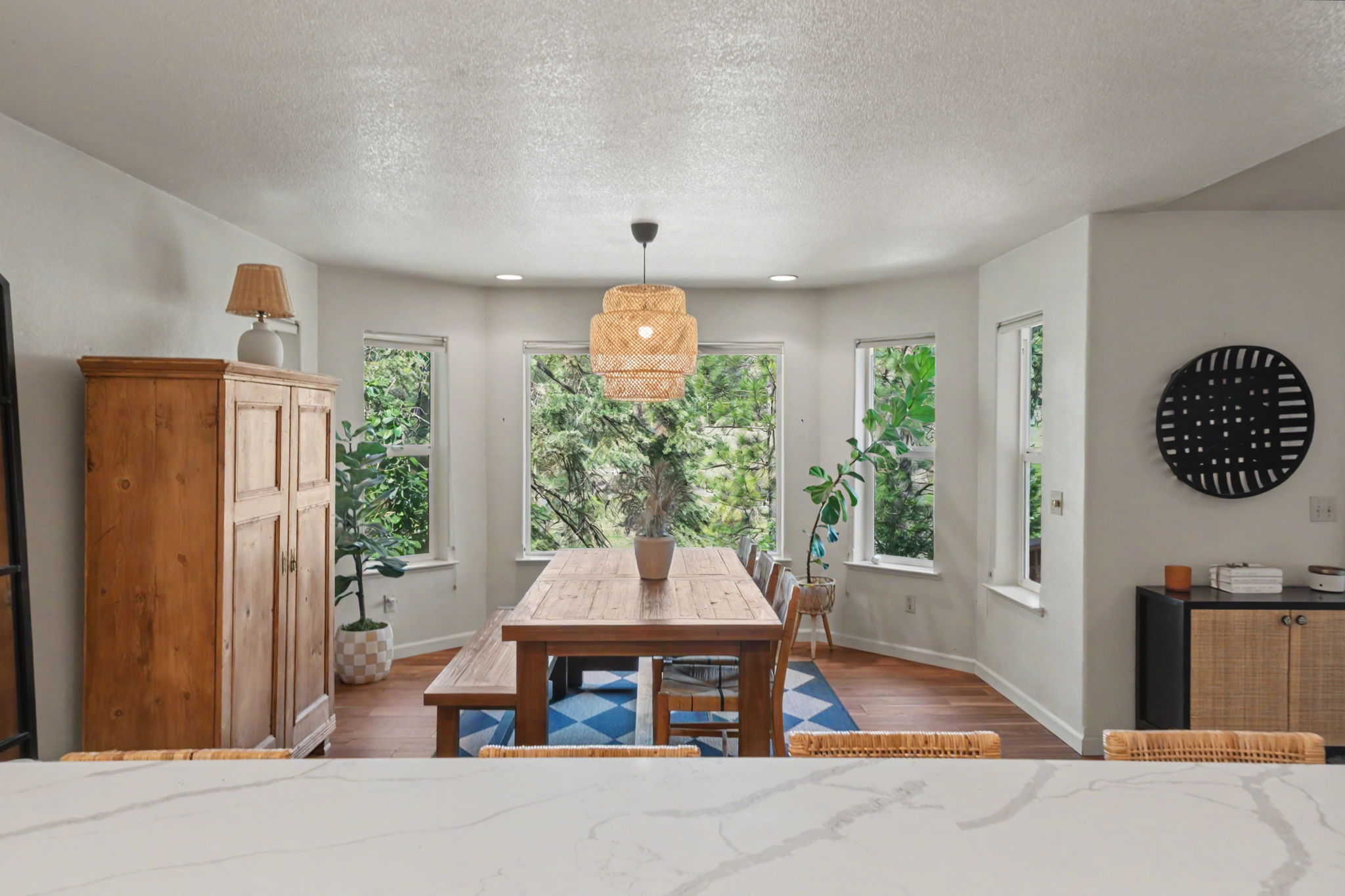  Quiet Cul-de-Sac Living with Views, Modern Updates - 物件實景