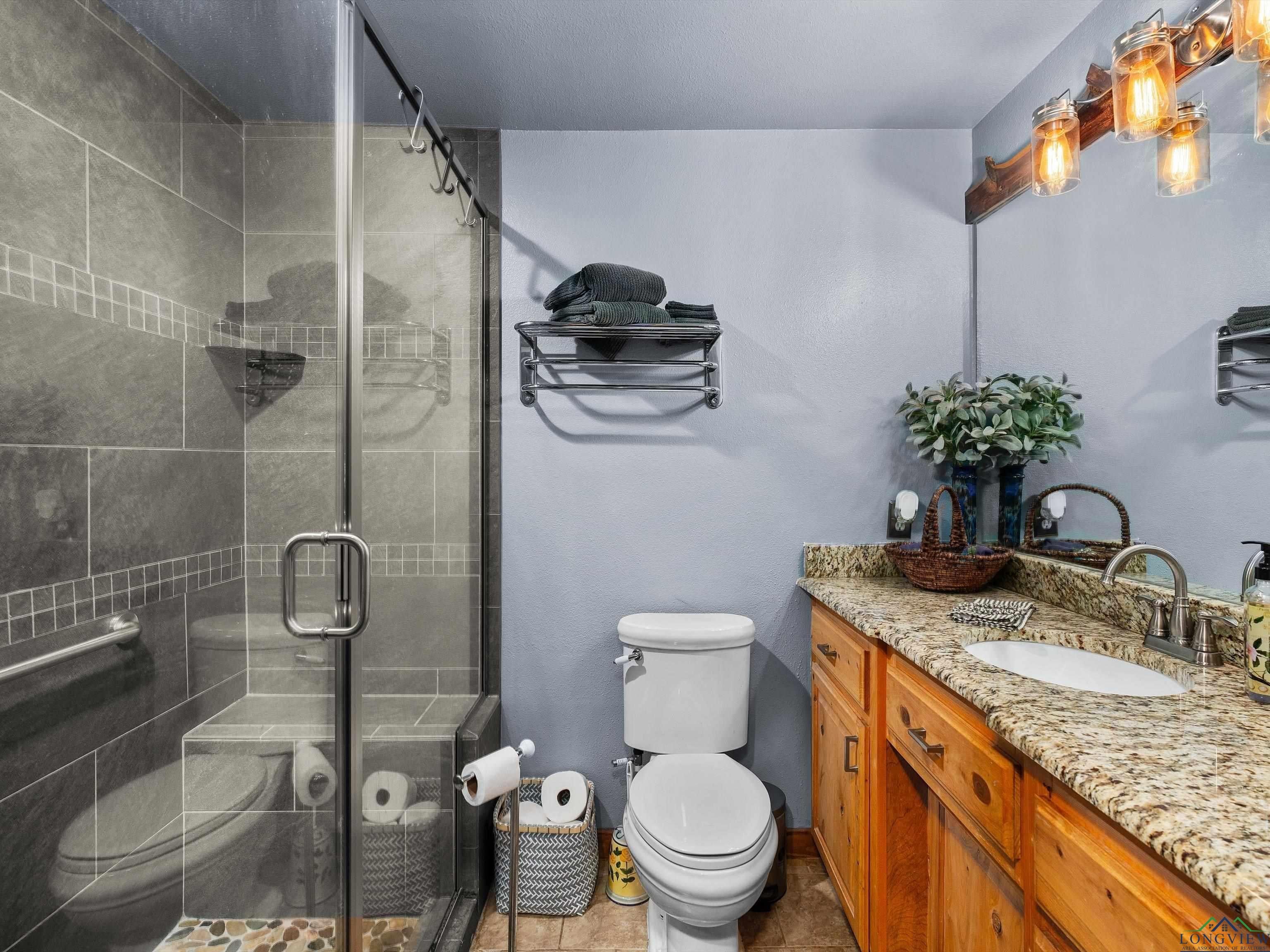 Karnack, Texas, 75661, United States, 3 Bedrooms Bedrooms, ,3 BathroomsBathrooms,Residential,For Sale,1975449