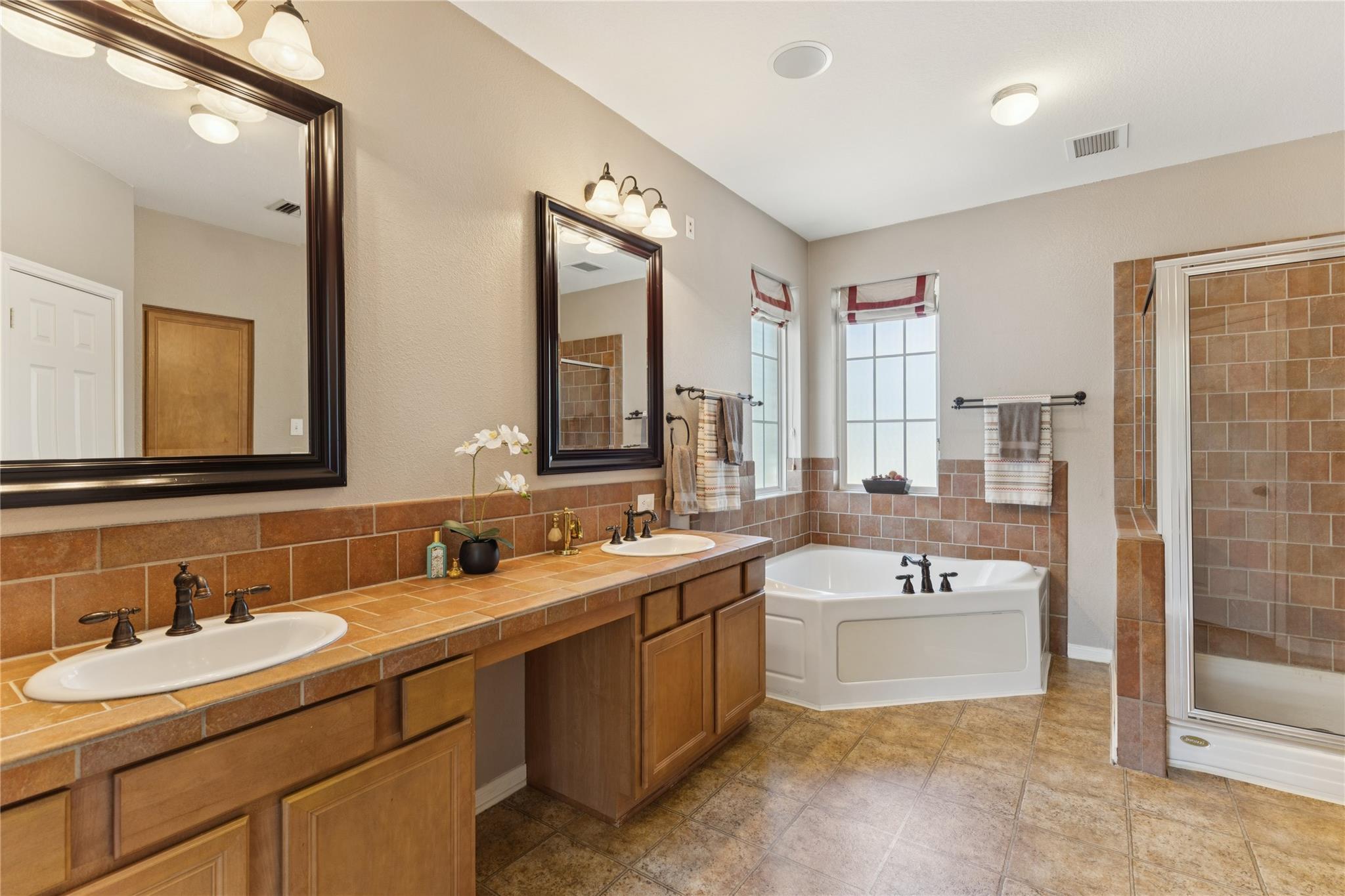 Austin, Texas, 78734, United States, 4 Bedrooms Bedrooms, ,2 BathroomsBathrooms,Residential,For Sale,1982359